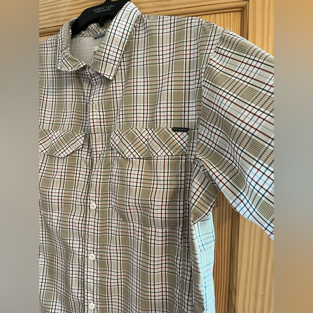 Columbia Men’s Red,‎ Tan and Black Plaid Shirt Size Large - Picture 4 of 13